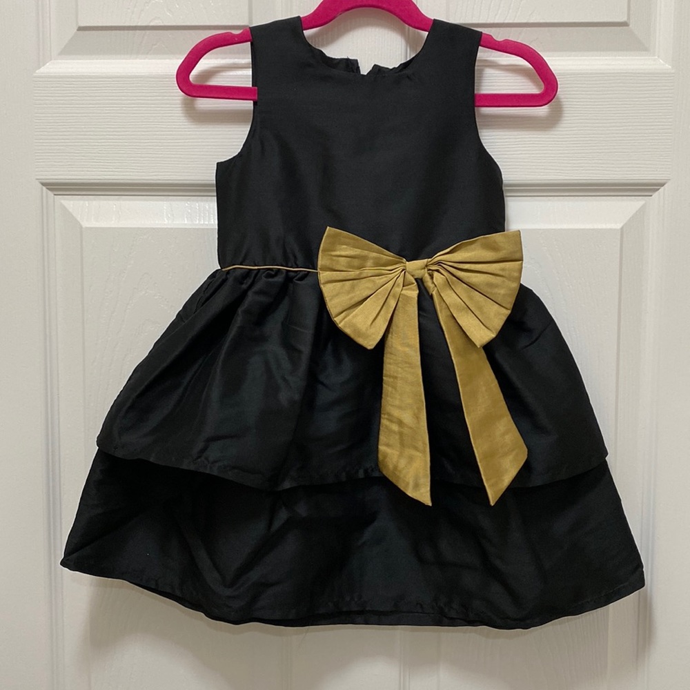 NWT-Bow Detail Dress